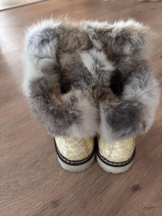 Обувки, кецове, сникърси, боти Fendi