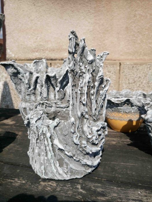 Саксии, кашпи, вази и други ръчна изработка