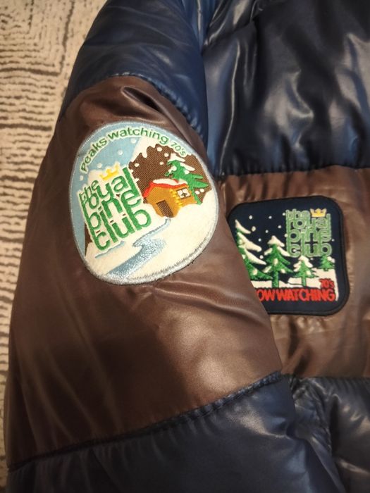 Vând geacă The Royal Pine Club