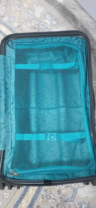 Продам чемодан !