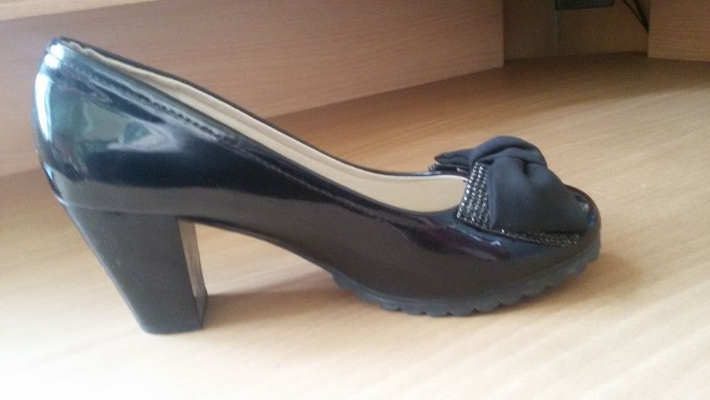 Женские туфли новые