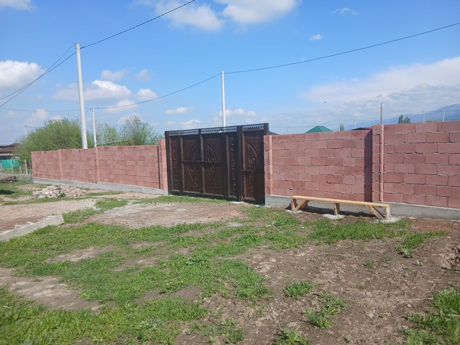 Продам  участок и Времянка