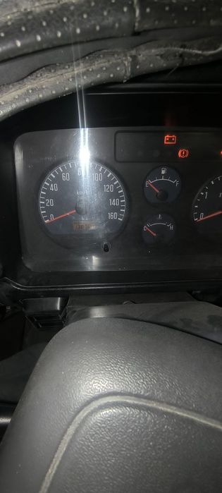 Isuzu sotiladi 2.5tonalik