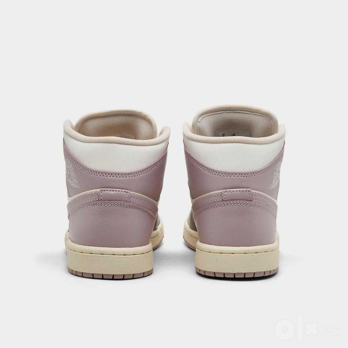 Кроссовки женские Air Jordan Retro 1 Mid ! Новые в коробке! Оригинал!