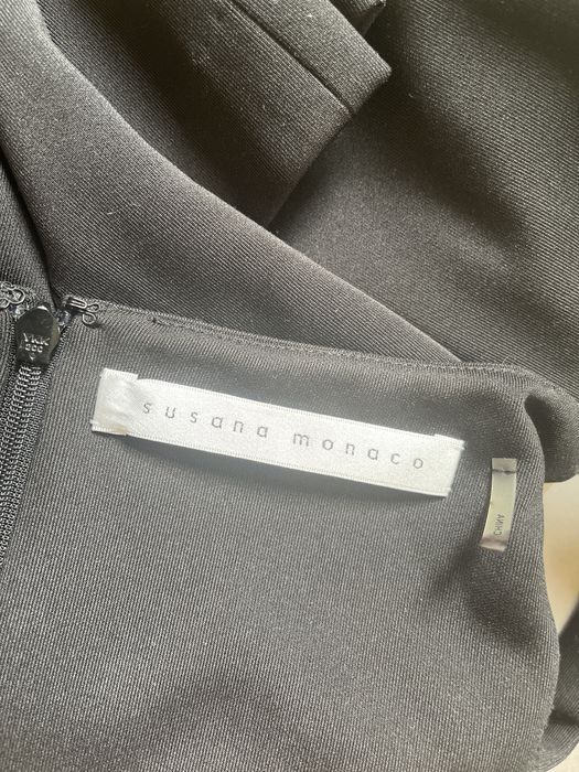 Страхотна рокля