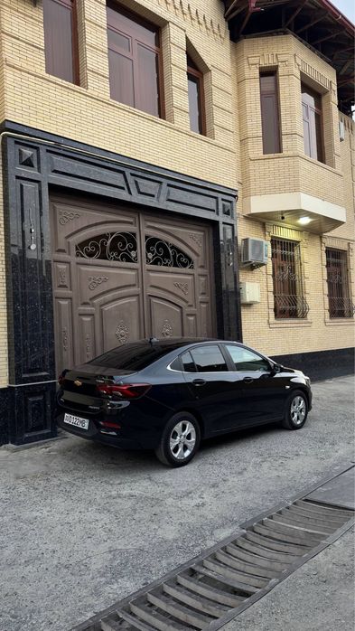 Chevrolet Onix primer plus full 2025