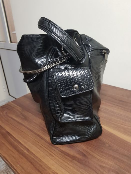 Черна  дамска  чанта