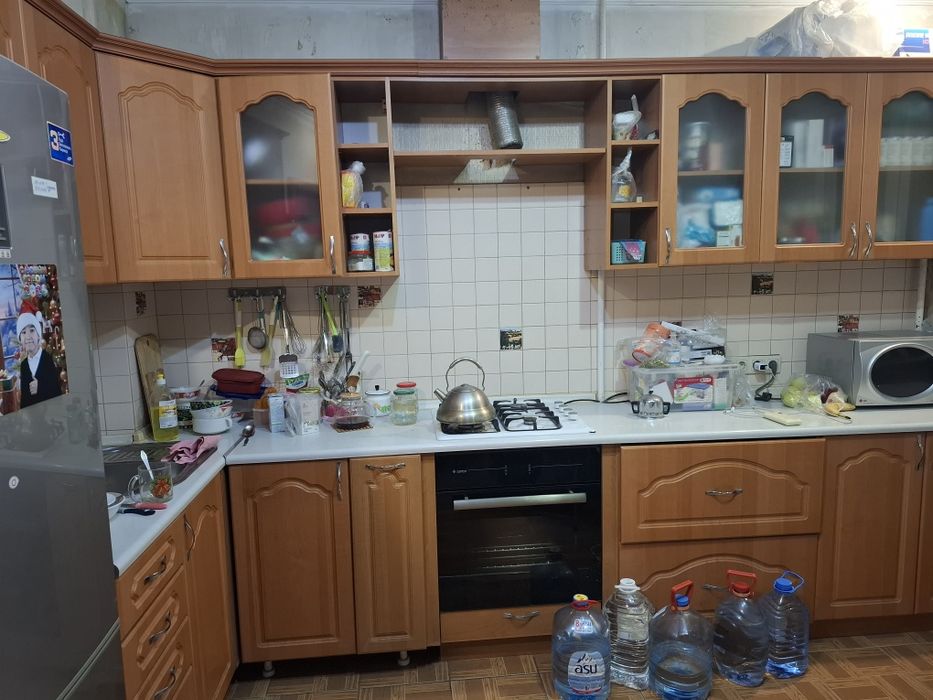 Кухня угловая, не дорого