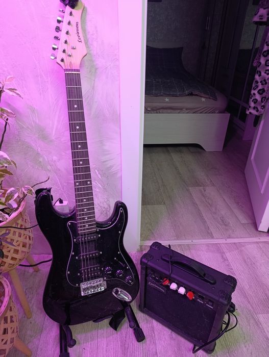 Продам или обменяю электрогитару