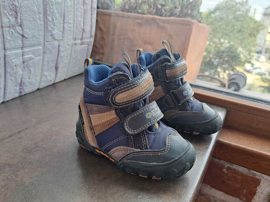 детски ботуши,зимни обувки,боти,апрески,Geox номер21 за момче,геокс