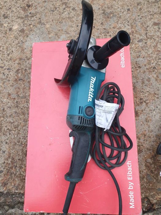 Оригинални ъглошлайфи Макита GA9050R и Бош GWS1400