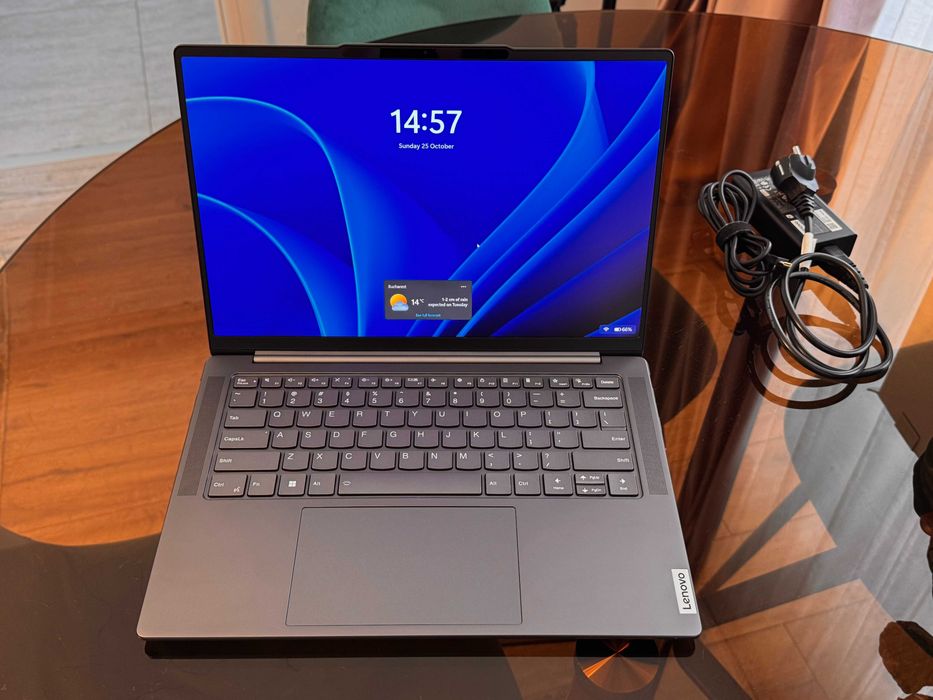 Laptop LENOVO Yoga Pro 7, Ryzen 7 7840HS, 14.5" 2.5K, 32GB, 1TB
