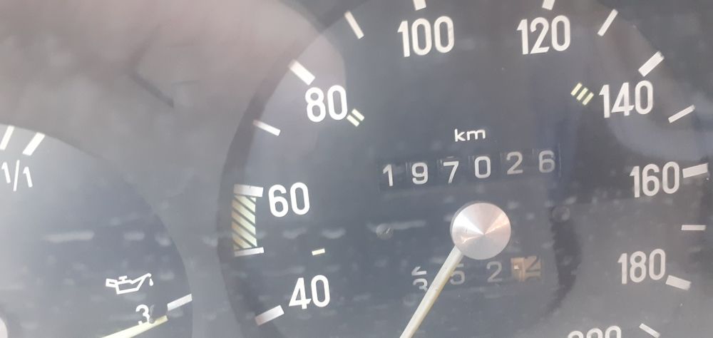 Mercedes-Benz E-Class 1979 benzină, 6.469 € — imagine 5