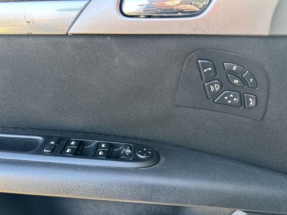 Vand sau schimb peugeot 407 sw  1.6 hdi 2008 full