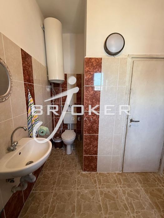 Продава се Тристаен апартамент в Кърджали, Център - 85 кв.м за 1000 €/кв.м - Снимка #10