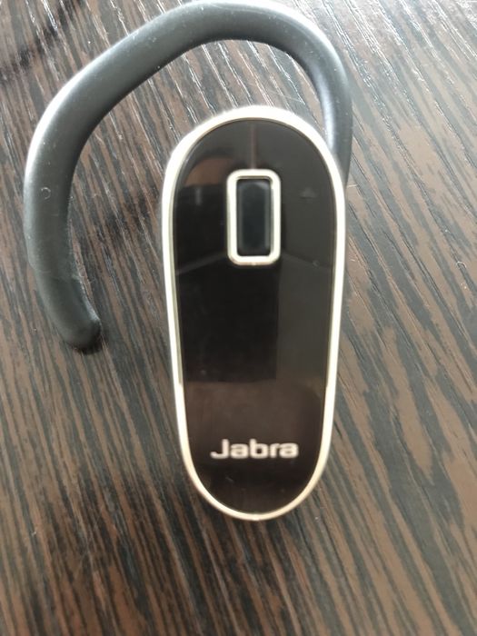 Продам блютуз гарнитуру