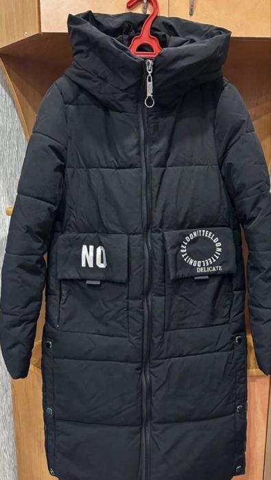 Отдам две куртки , размер 40-42