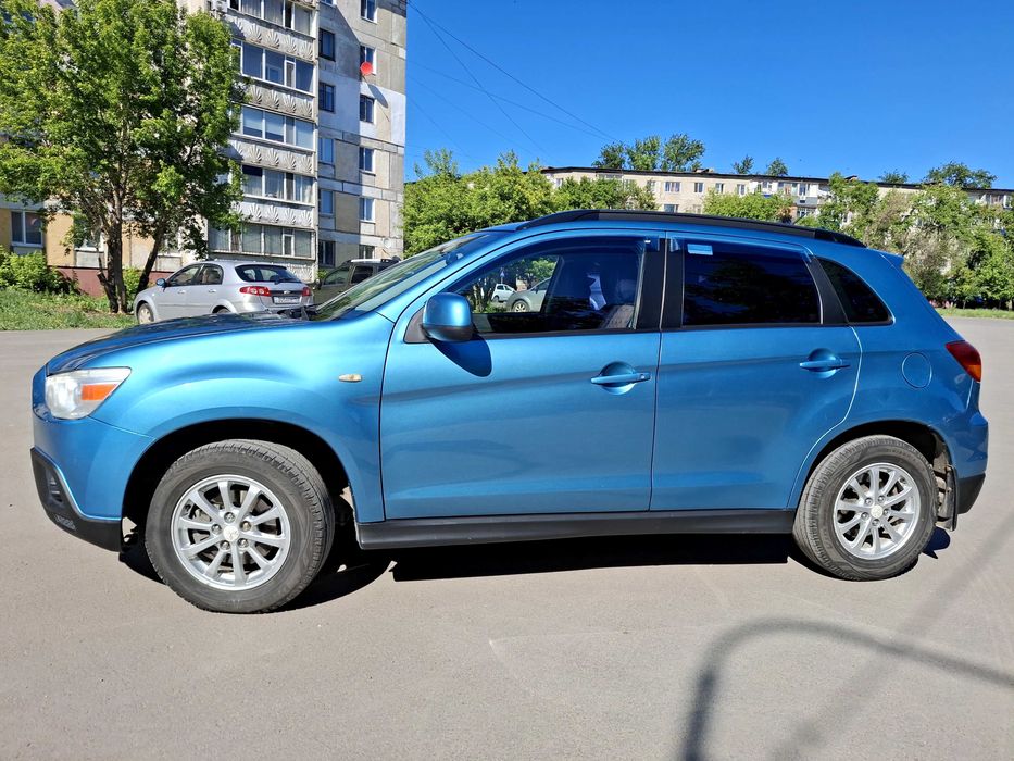 Продам машину Mitsubishi ASX
