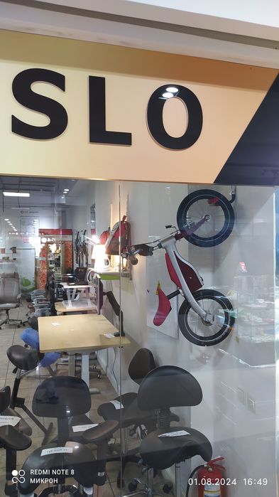 Оригинальный  BMW беговел / велосипед