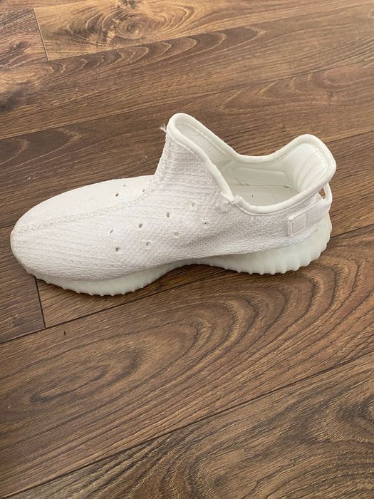 Маратонки Adidas Yeezy Boost 350 бели