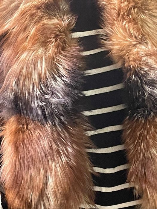 Продам шикарный натуральный воротник