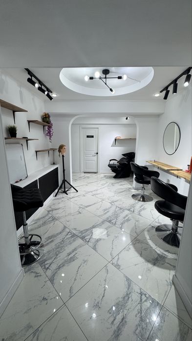 Сдам в аренду парихмахерское кресло