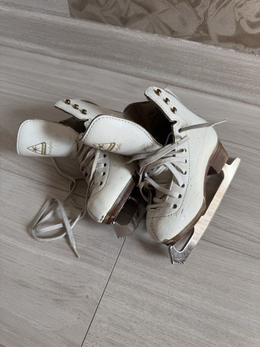 Коньки фигурные профессиональные