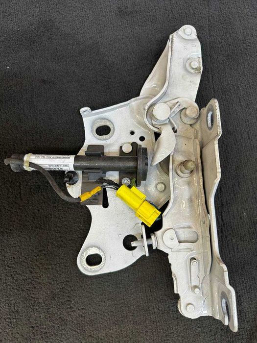 Balamale capse capotă BMW X6 G06