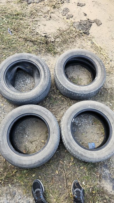 Продам резину летнюю r15 205x60