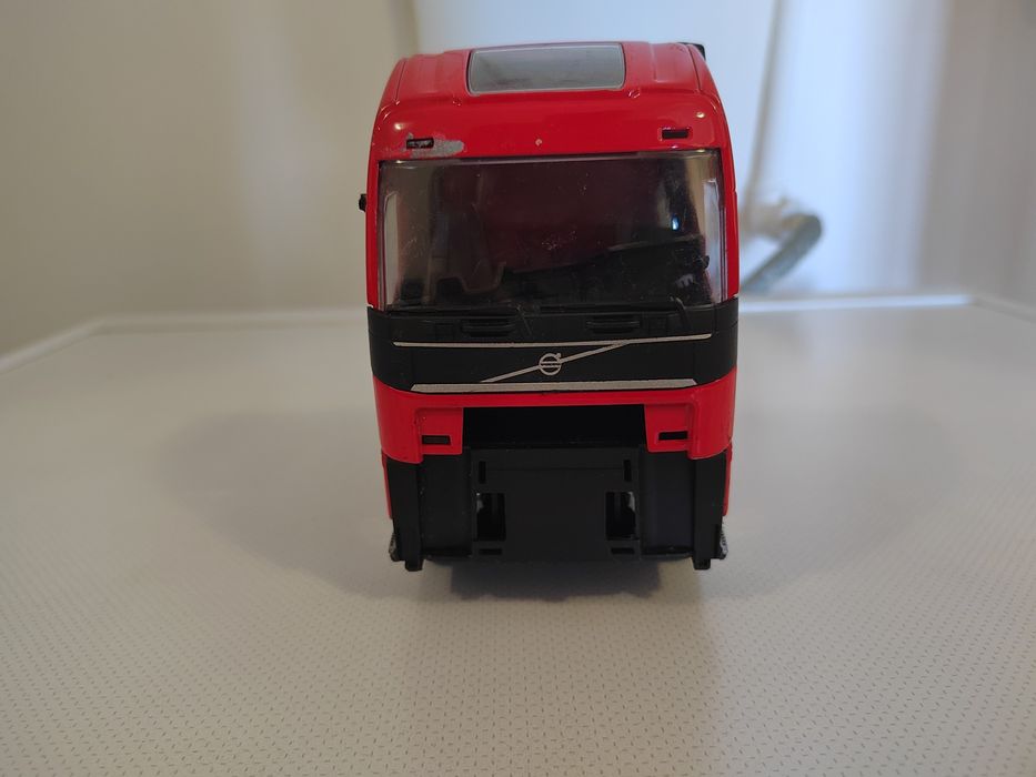 Волво мащаб 1 :24 - 12лв