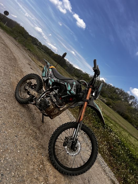 Vind cros de 150 cc 4 t 5 viteze pornire la buton ‘far pret 3500