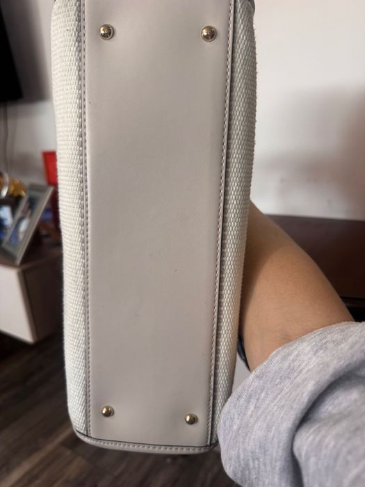 Guess Silvana canava  bag +  Guess travel bag