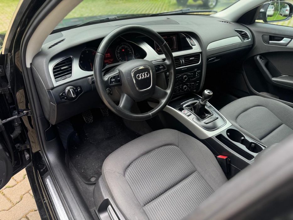 Vand Audi A4 B8-2011!