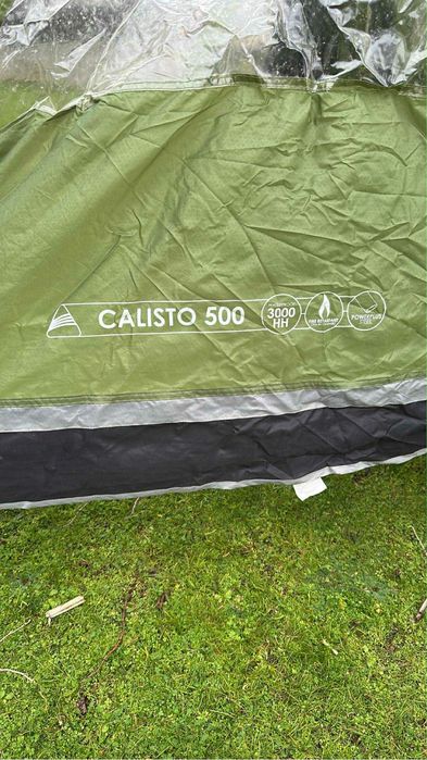 голяма палатка за къмпинг