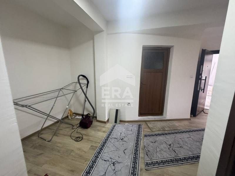 САМО в ЕРА имоти ХАСКОВО! Тристаен апартамент с бизнес помещение