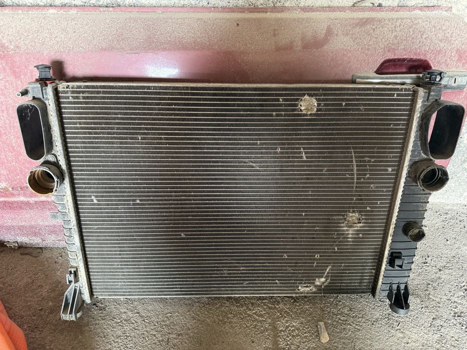 Радиатор мерседес 211