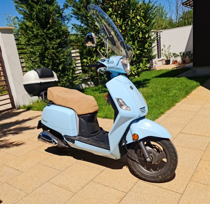 Scooter Zahara 49cc. 2022, 3200km