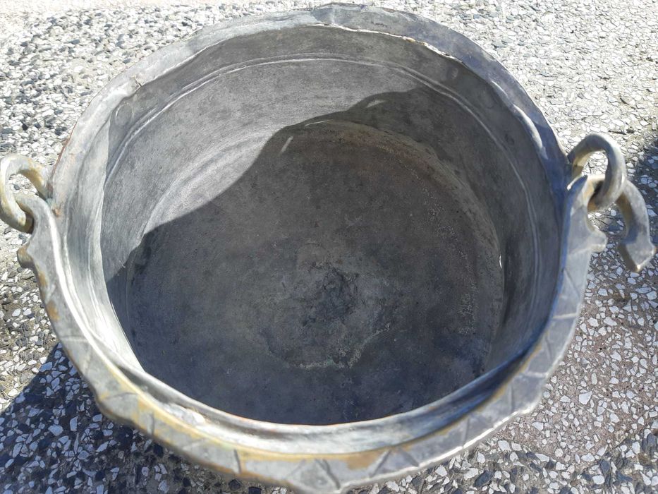 Медни, старинни съдове