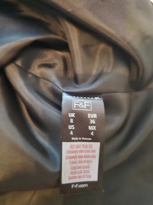 Дамска рокля и сако