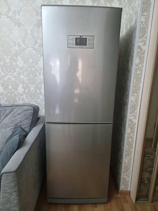 Холодильник LG 175см