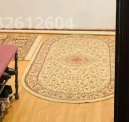 Срочно продается диван и ковры 5 шт