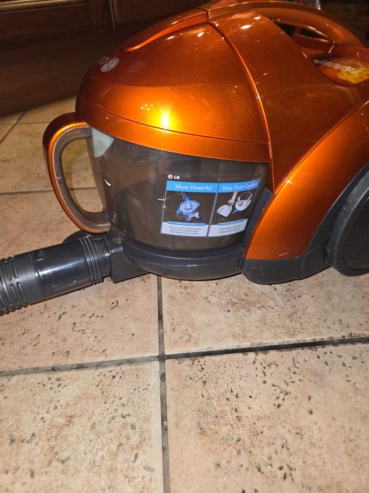 Прахосмукачка LG  1600w