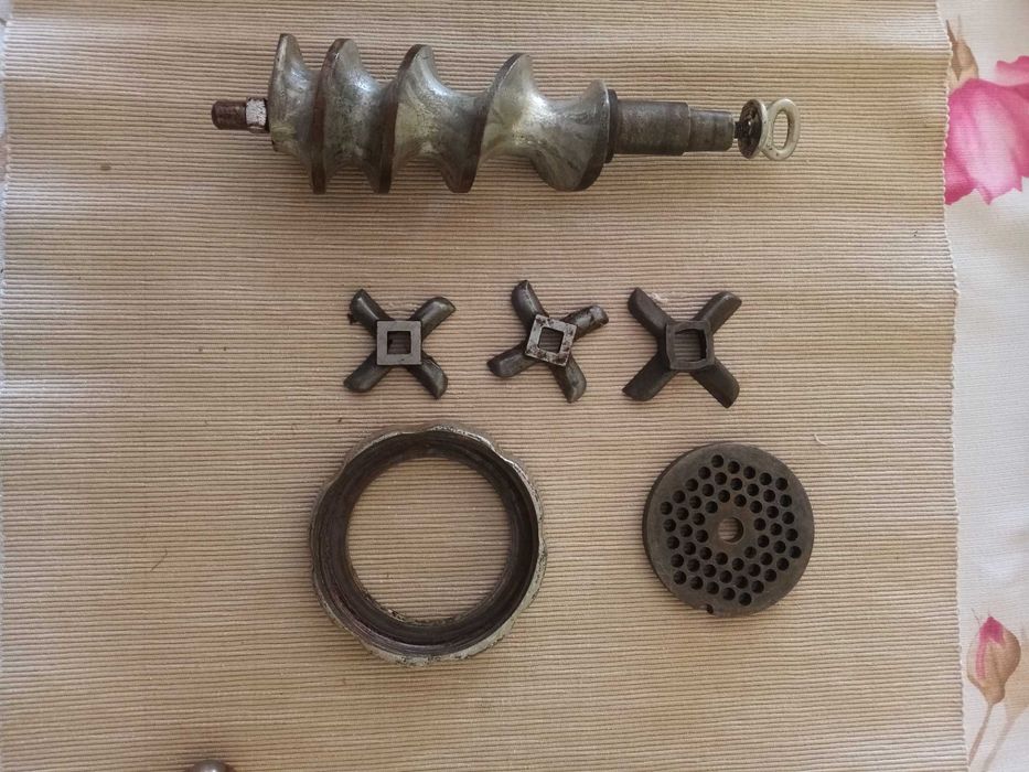 Ръчна машинка за мелене на месо № 8