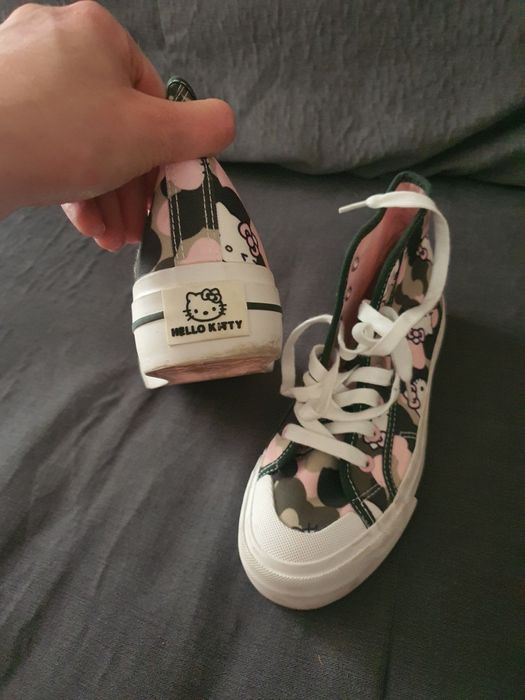 Ярки  мокасини   Hello Kitty