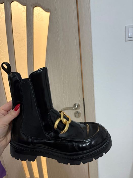 Боти на GANT като нови