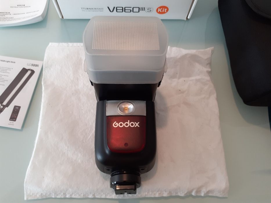 Bliț Godox V860III - Ca Nou, aproape deloc folosit! (Bounce)