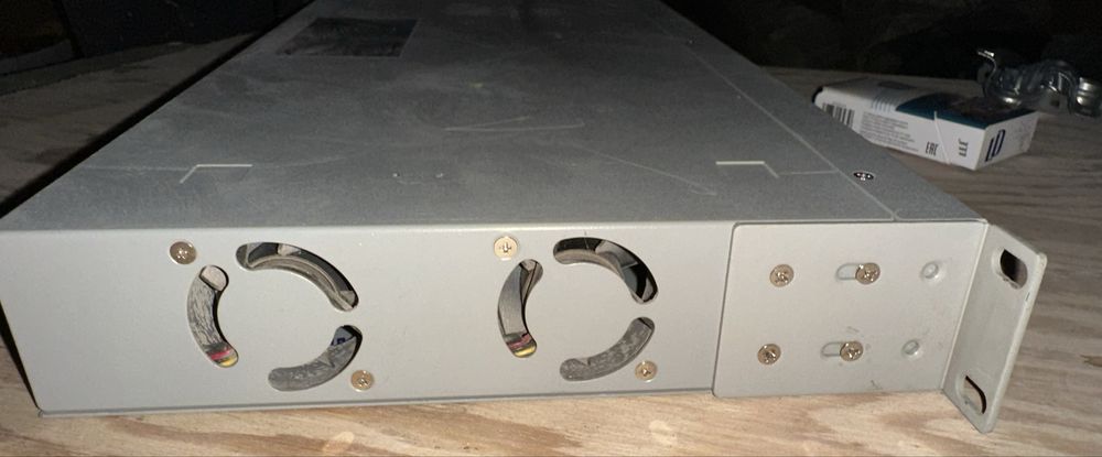 POE коммутатор Allied Telesis