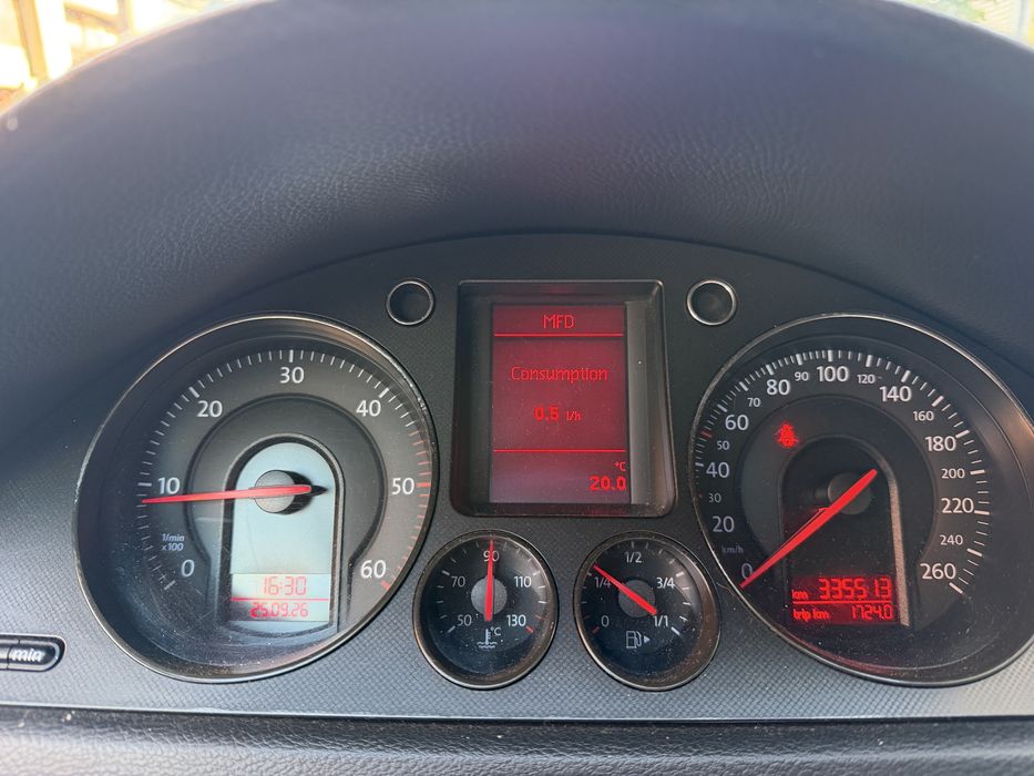 VOLKSWAGEN Passat 2006 — imagine 5