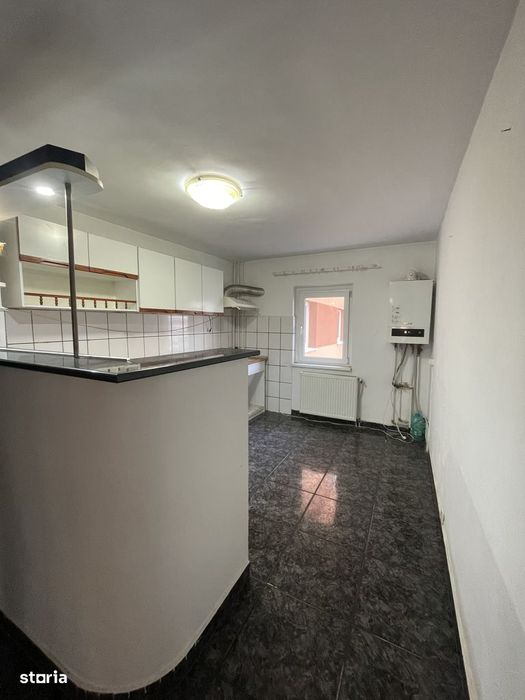Apartament 4 camere etaj 1 Cetate