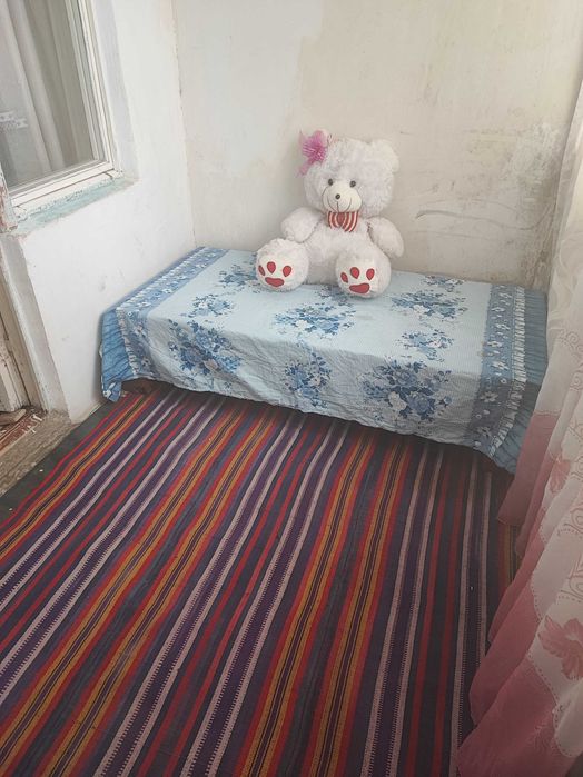 Срочно Сотилади 3х комнатную в хорошем состоянии с мебелью ремонт есть